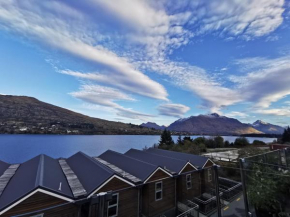 Alpine Village Views II, Queenstown